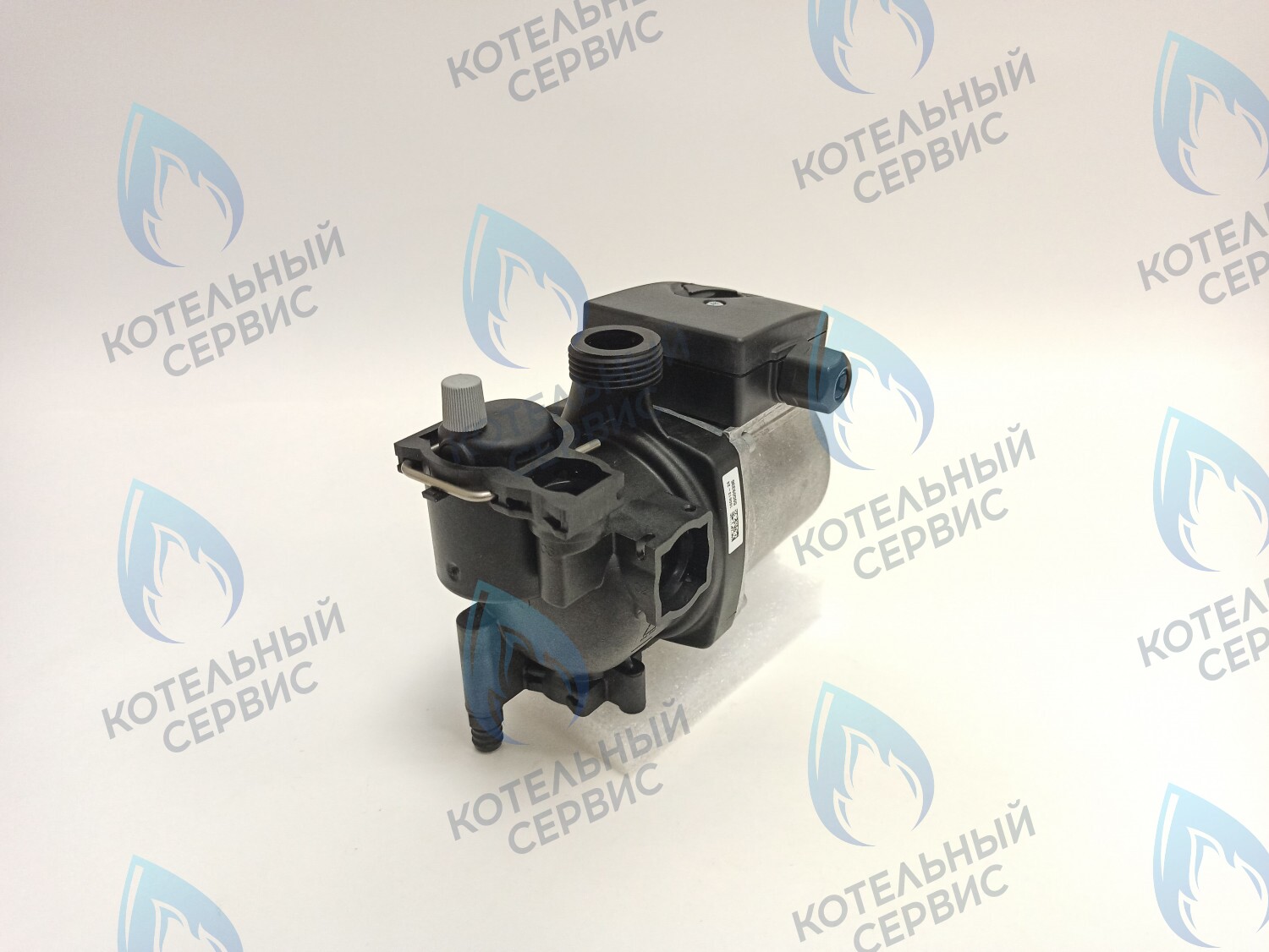 AA10010005 Насос GRUNDFOS UPS15-60 AOKR ELECTROLUX Hi-Tech 32 Fi в Москве