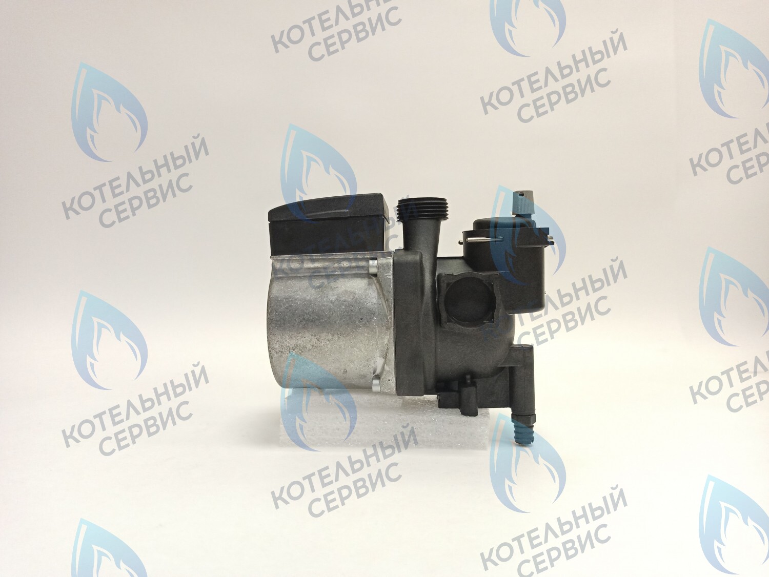 AA10010005 Насос GRUNDFOS UPS15-60 AOKR ELECTROLUX Hi-Tech 32 Fi в Москве