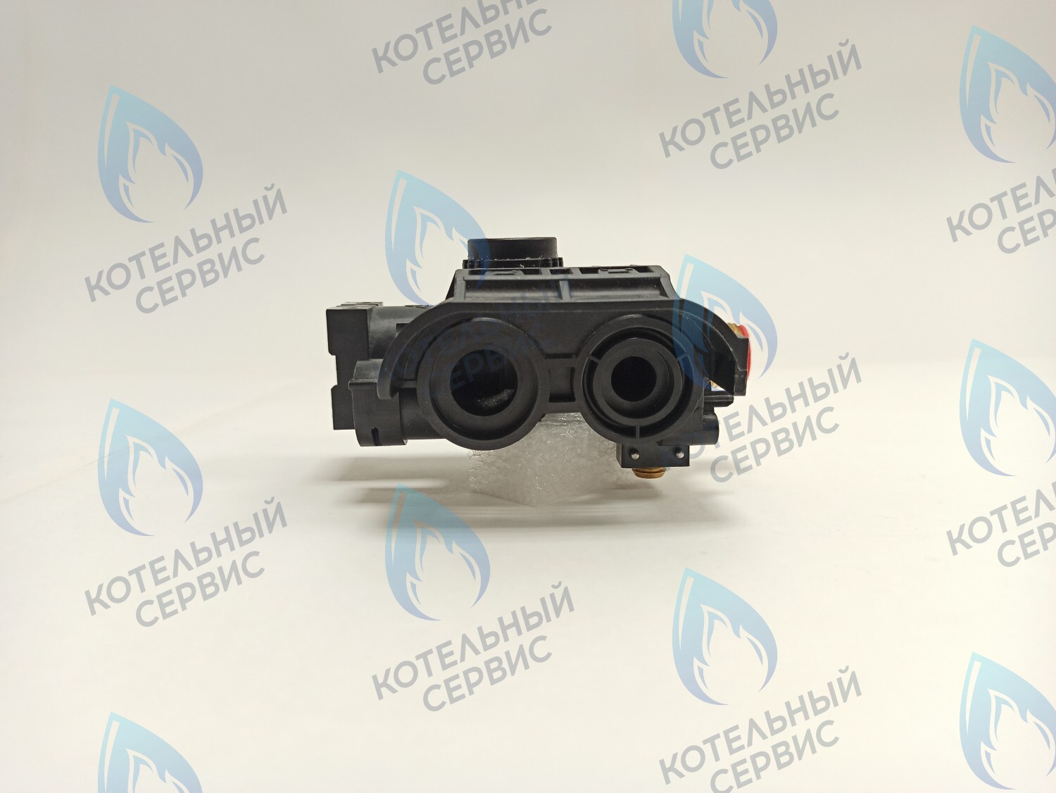 8718644558 Гидравлический блок обратки для котлов Bosch WBN 6000, Buderus U072 (90060731) в Москве