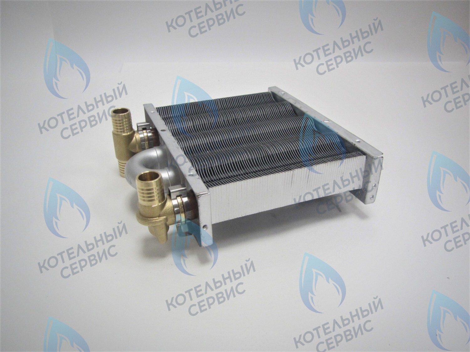 EM021-142-Фитинг-Комп Теплообменник отопления с фитингами (142 мм) 67 FIN (100 HSG/ICH/MSC) DAEWOO в Москве