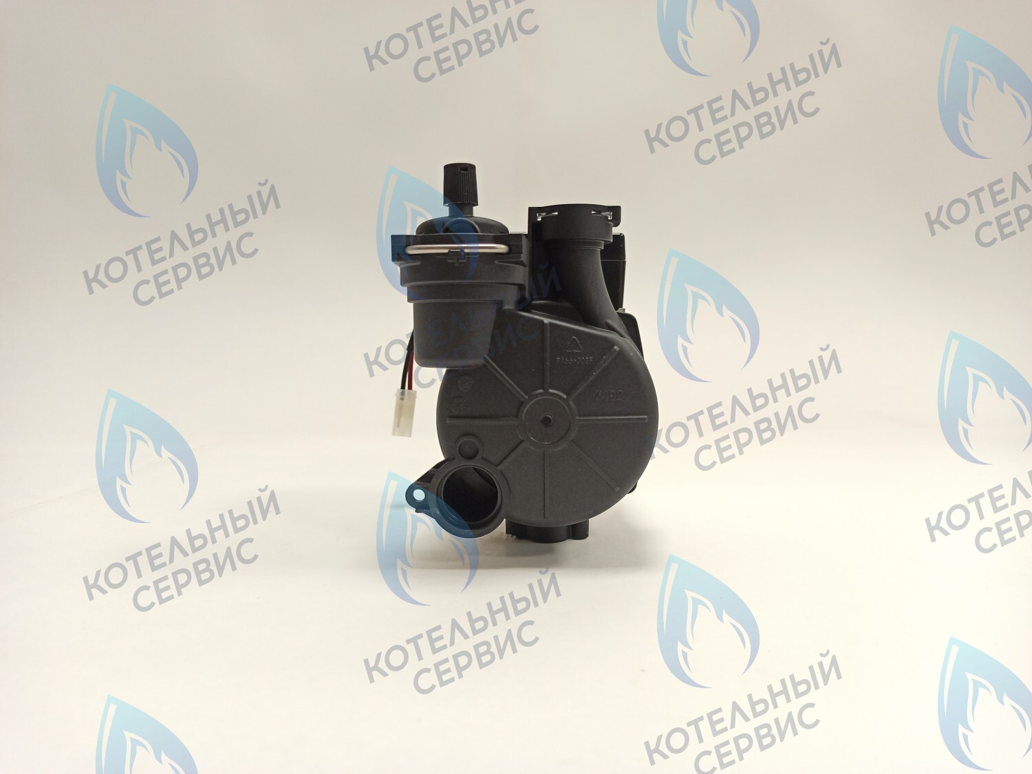 30034160A Насос циркуляционный NAVIEN Deluxe E/C (30022723B, 30022723A, 30022722B) в Москве