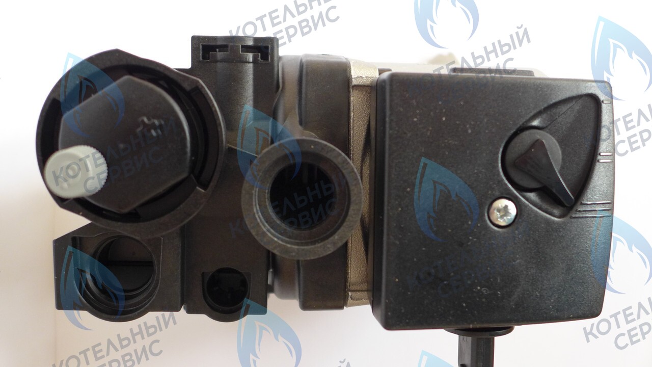 39818450 Насос циркуляционный GRUNDFOS 15-50  (39404220) FERROLI (может стоять насос WILO!) в Москве