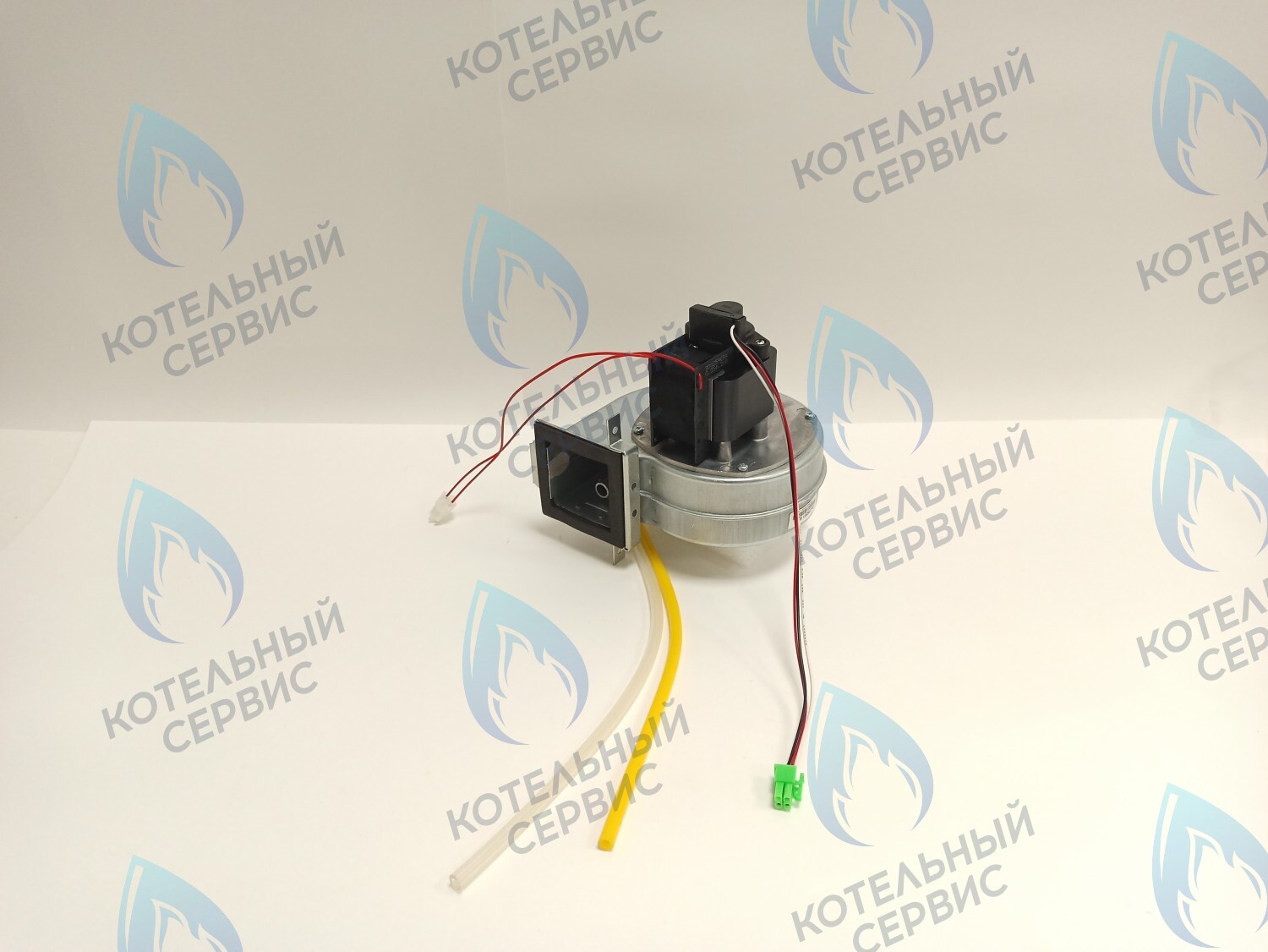 30012680A Вентилятор Navien Deluxe 13-24K (Ace 13-35К) в Москве