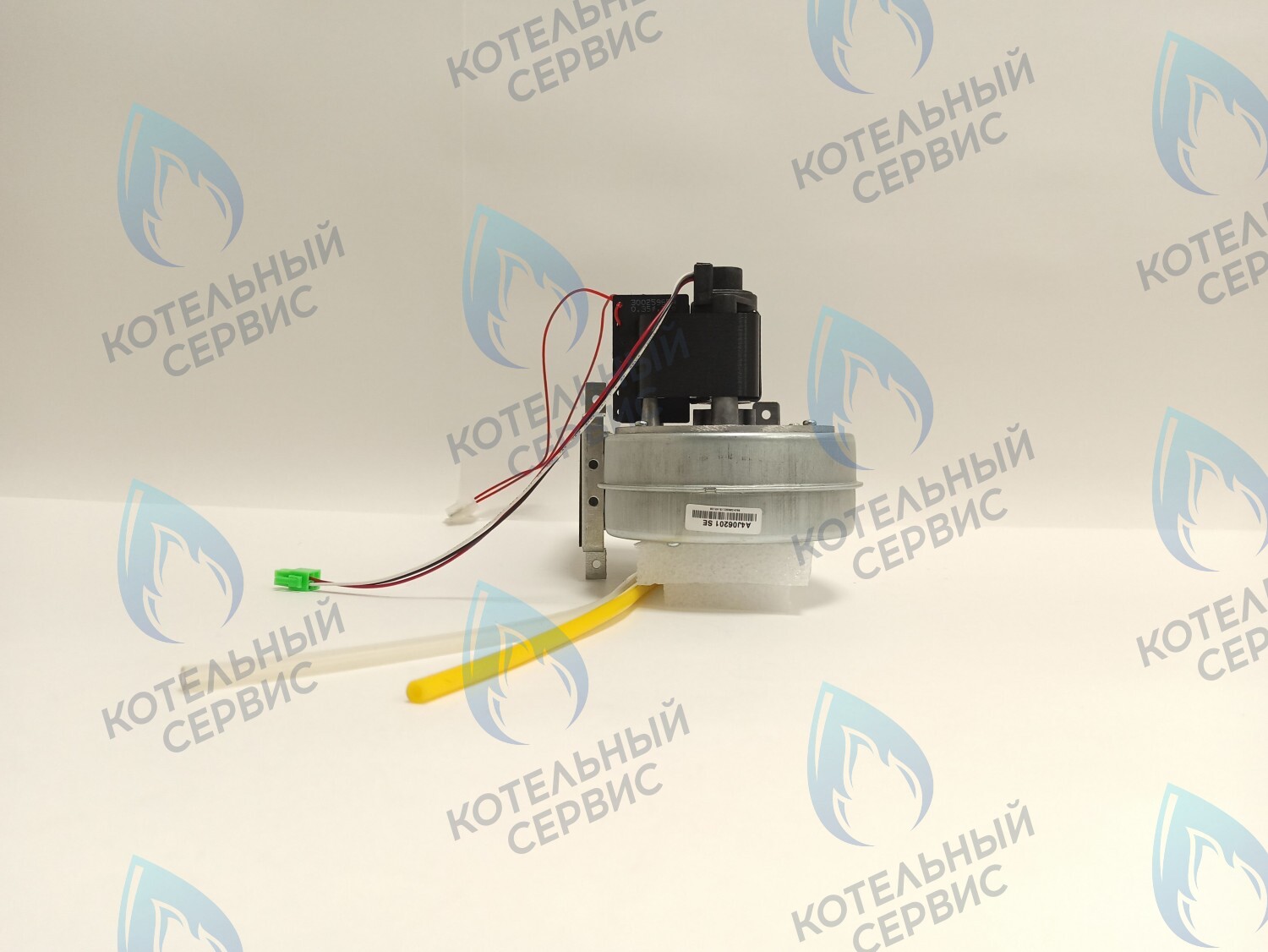 30012680A Вентилятор Navien Deluxe 13-24K (Ace 13-35К) в Москве