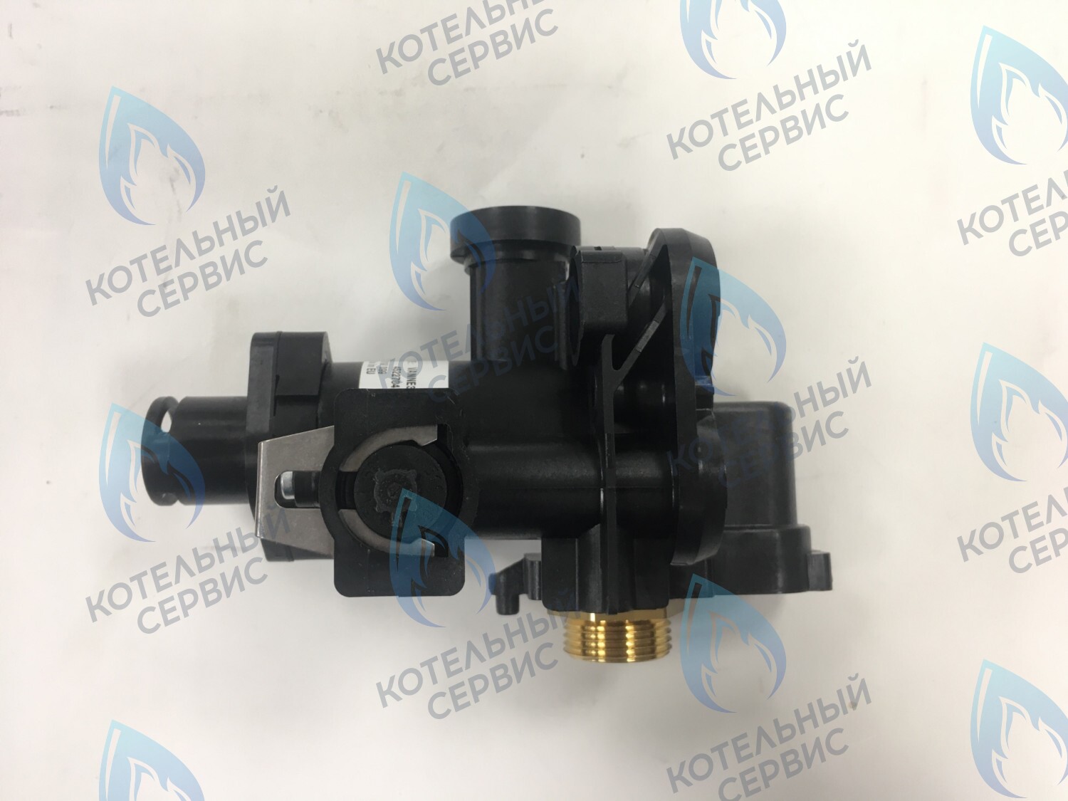 39842111 Трехходовой клапан KIT VALV.3VIE 230V (36902940), шт FERROLI в Москве