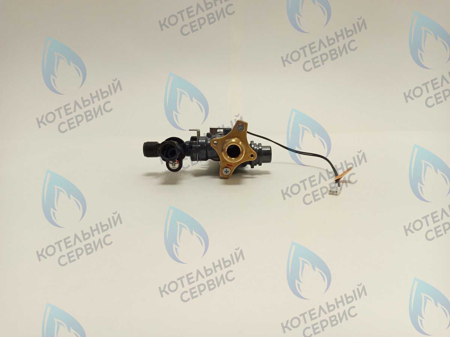 30015722A Патрубок-адаптор ГВС Deluxe S 13-24 k NAVIEN в Москве