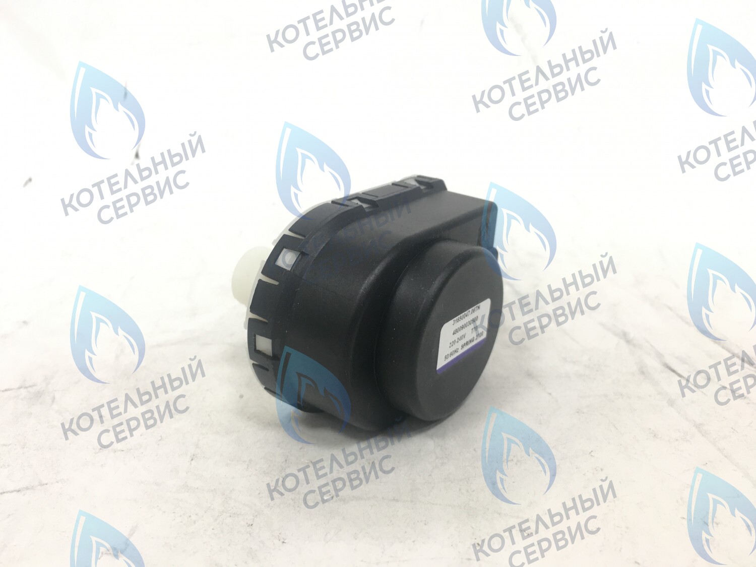 GM002 Сервопривод (мотор) трехходового клапана ARISTON (61302483-01) 10мм 220/240v (E) BAXI (5647340, 5694580, 5694581, 200025379, YYY56945811P, YYY005694581), CHAFFOTEAUX (61302483-01) в Москве