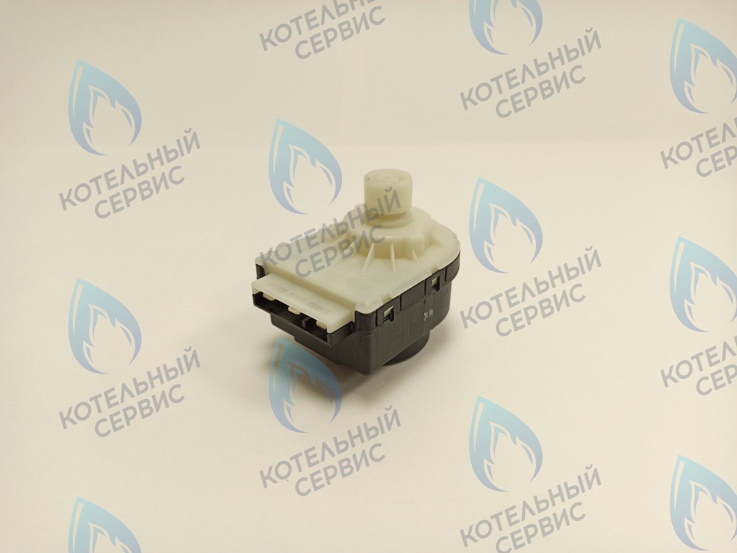 GM002 Сервопривод (мотор) трехходового клапана ARISTON (61302483-01) 10мм 220/240v (E) BAXI (5647340, 5694580, 5694581, 200025379, YYY56945811P, YYY005694581), CHAFFOTEAUX (61302483-01) в Москве