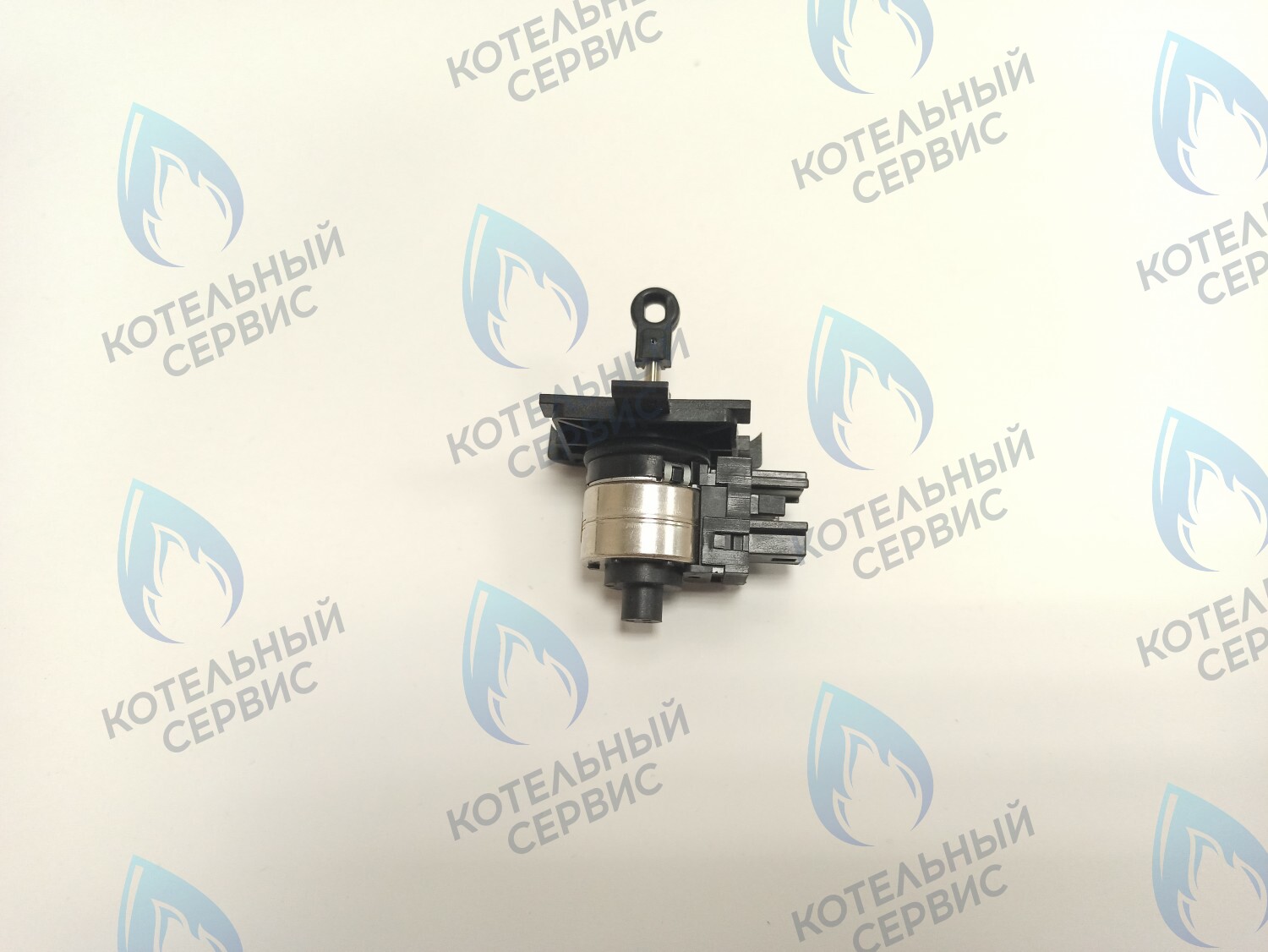 GM013 Линейный шаговый двигатель BOSCH JUNKERS Wolf 2744516 в Москве