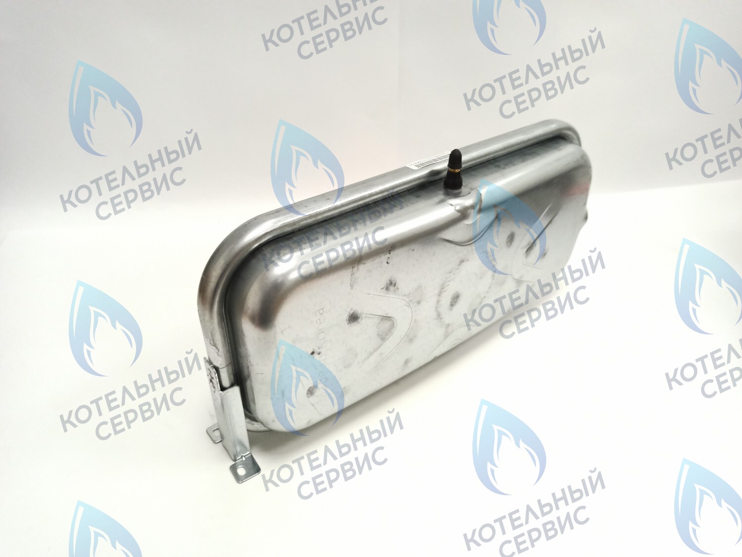 30003945F Бак расширительный NAVIEN Deluxe 13-24K, Deluxe Coaxial 13-24K, Deluxe Plus 13-24k, Deluxe Plus Coaxial 13-4K, Smart Tok Coaxial 13-24K, Prime Coaxial 13-24K, Ace 13-24K, Ace Coaxial 13-24K, Atmo 13-24A в Москве