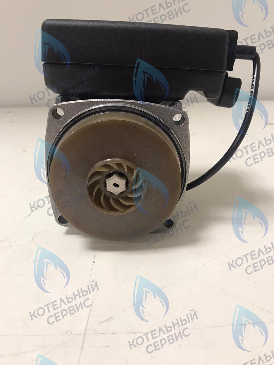 S101187 Циркуляционный насос UPER0 15-70 для конденсационного котла De Dietrich MCA 35, (против часовой стрелки) (колесо 72/30мм) в Москве