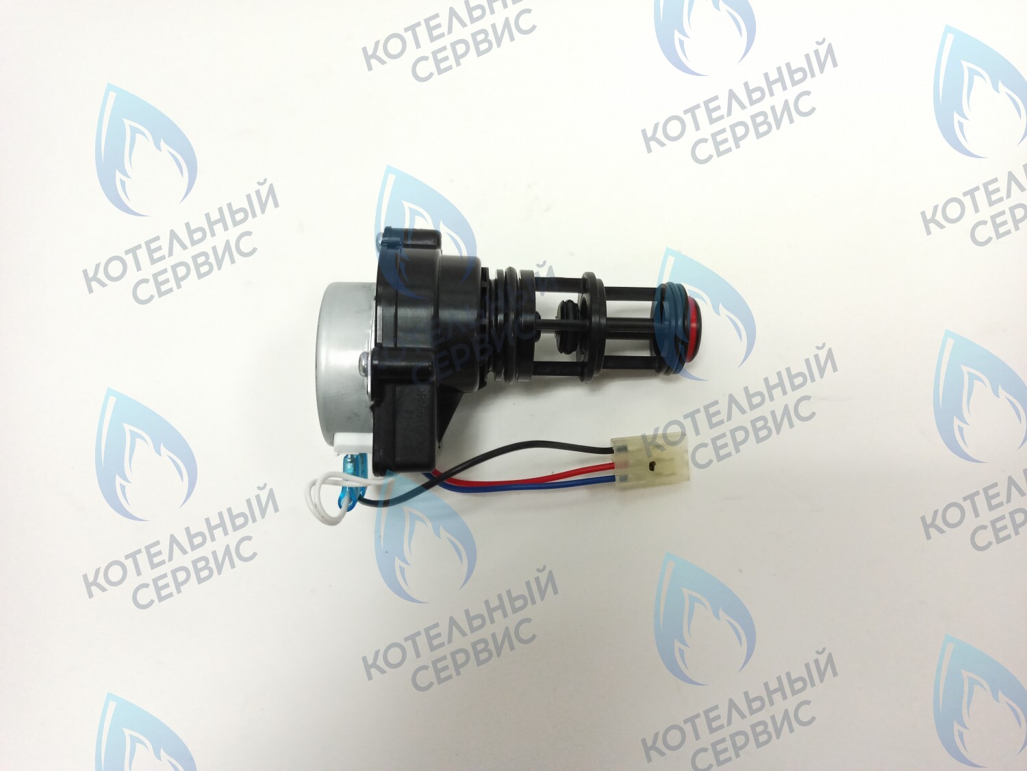 30013136A Трехходовой клапан Navien Deluxe C/E 13-40k в Москве