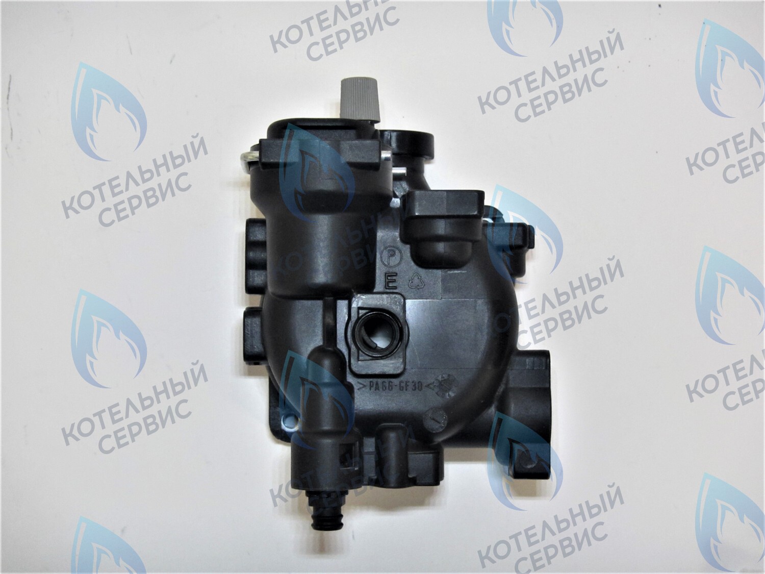 PMF01CW Улитка циркуляционного насоса (отверстие сзади, одно справа сбоку) FERROLI ARENA, DIVA под насос WILO (W21CW) в Москве