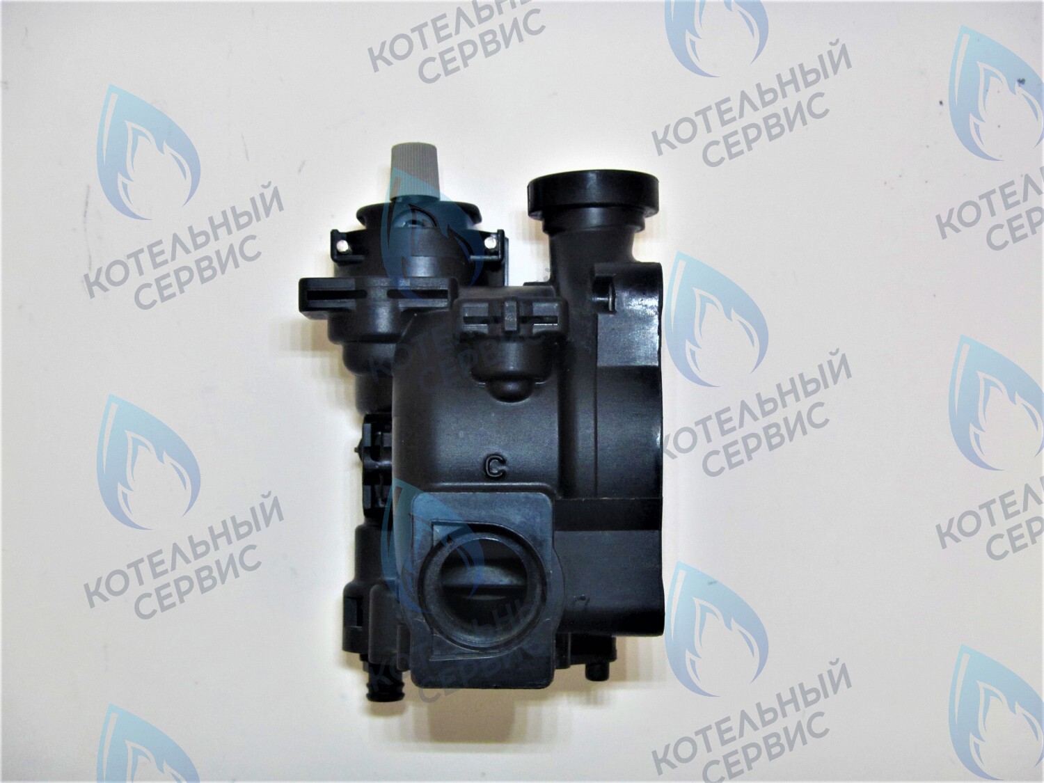 PMF01CW Улитка циркуляционного насоса (отверстие сзади, одно справа сбоку) FERROLI ARENA, DIVA под насос WILO (W21CW) в Москве