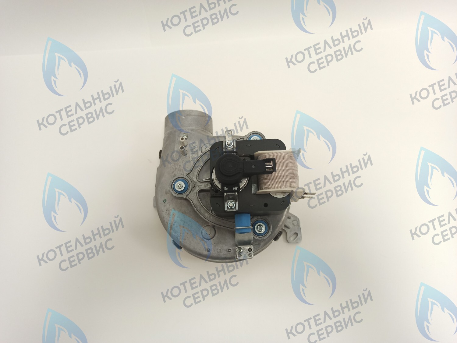 AF003-60W-F-HS Вентилятор 60W с датчиком холла Viessmann Vitopend 100-W WHEA, Vitopend 222-W WHSA на котлы 24кВт-30кВт (7822865) в Москве