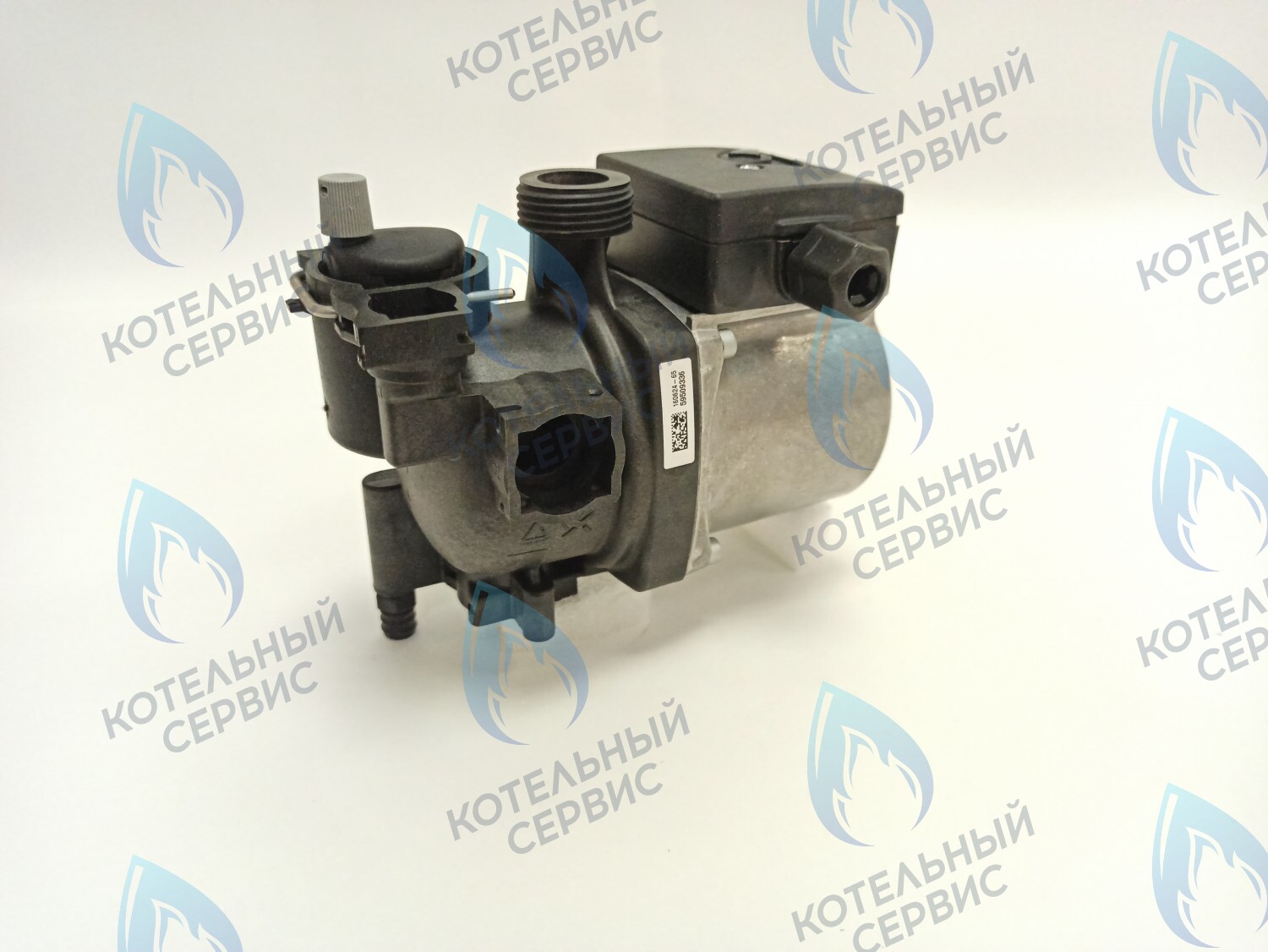 AA10010006 Насос GRUNDFOS UPS15-50 AOKR ELECTROLUX Hi-Tech 24 Fi, Hi-Tech 28 i (AA01000004) в Москве