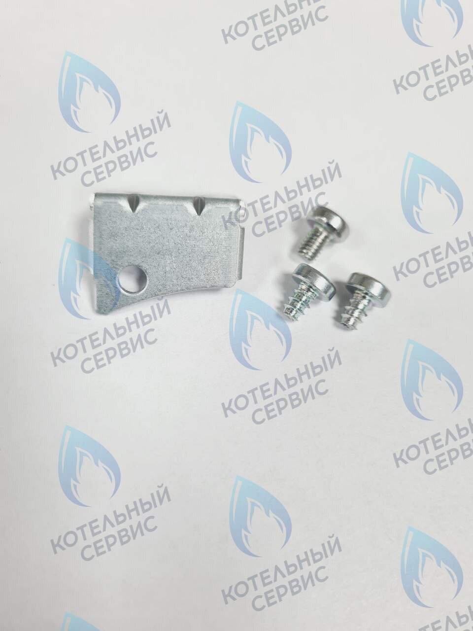 30033137A Металлический крепежный кронштейн  для замены нового насоса Шинху на существующий Фиксирующая скоба (1EA), болт (M4, 1EA), винт (4×6, 2EA) для Deluxe S/ONE, NCB 700 (необходим при замене 30033192A на 30020779B) в Москве