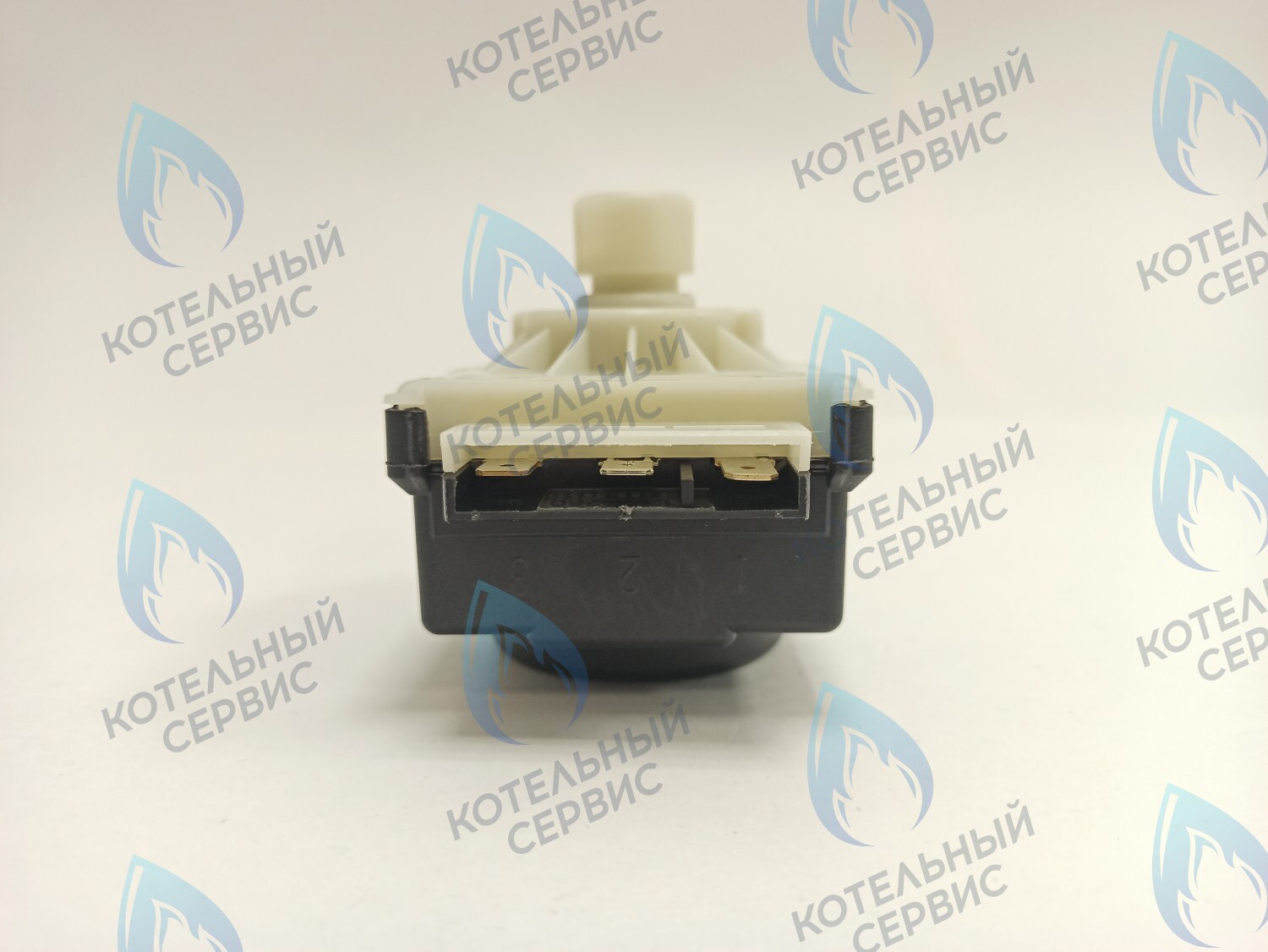 GM001-04 Сервопривод (мотор) трехходового клапана универсальный 7,5мм 220/240v (ELBI) FERROLI, PROTHERM, VIESSMANN, ALPENHOFF, ALPHATHERM, ELECTROLUX, ROC, ELSOTHERM, OASIS, POLYKRAFT, HAIER, CHAFFOTEAUX, ARISTON, MIZUDO, ITALTHERM, THERMEX в Москве