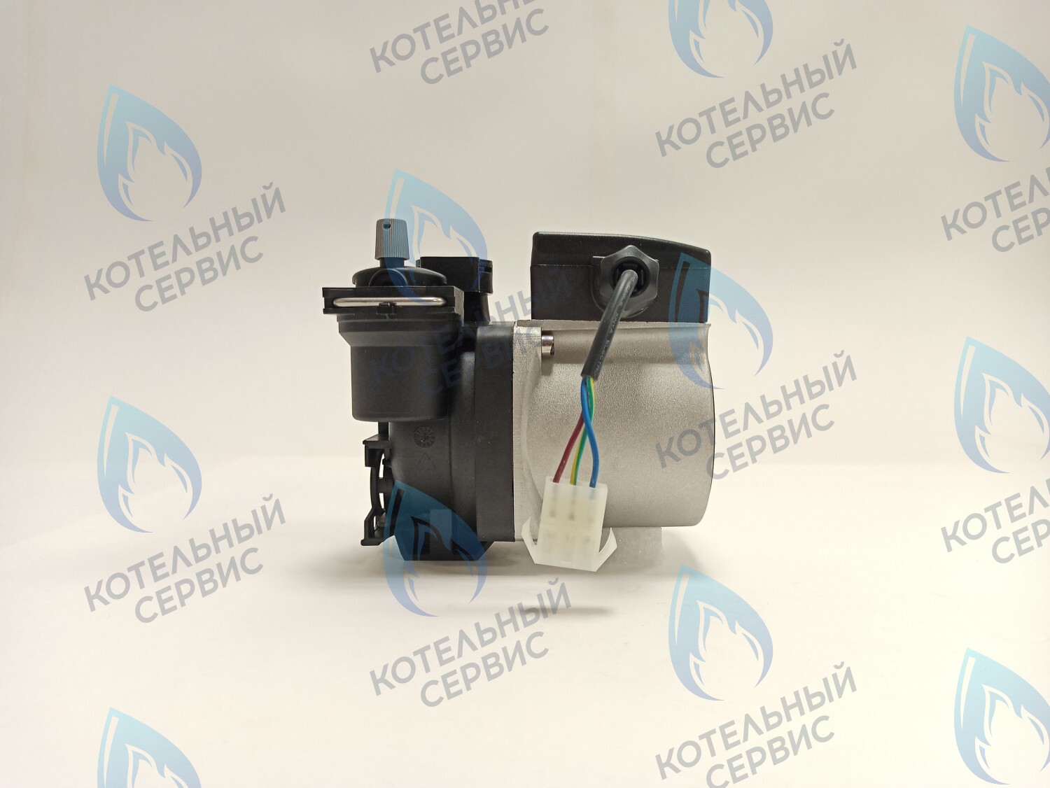 AA01000043 Насос с автоматическим воздухоотводчиком (AA01000043) ROYAL THERMO в Москве