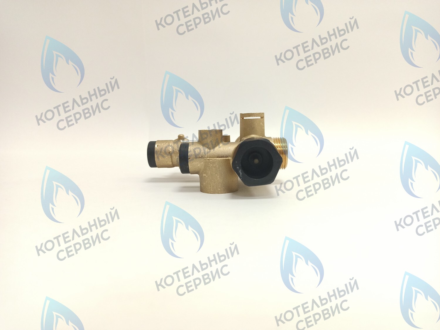 GGT016 Трехходовой клапан Viessmann Vitopend A1JB (7856970) в Москве
