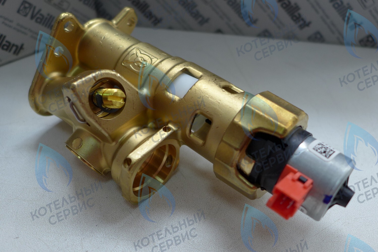 0020132683 Приоритетный переключающий клапан, Смешение VAILLANT в Москве