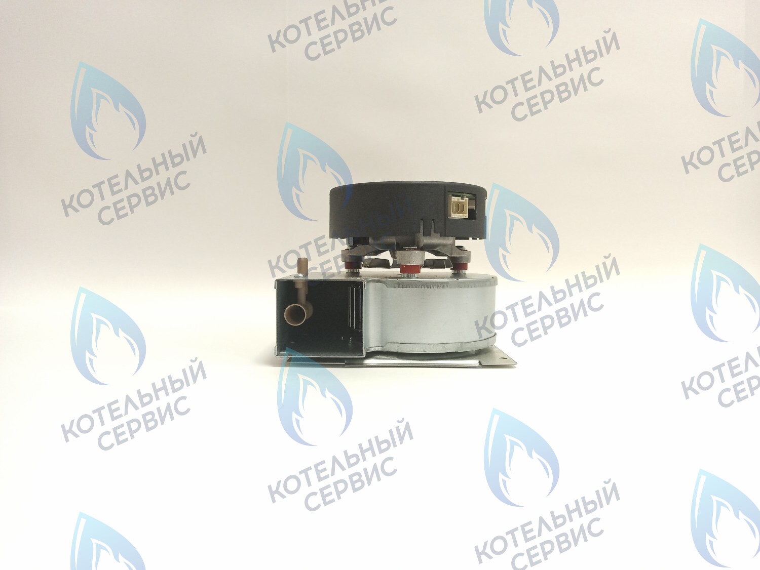 AF028-66W-BP-S Вентилятор VAILLANT turboTEC 36kW 190262 (в комплекте с монтажной пластиной) в Москве