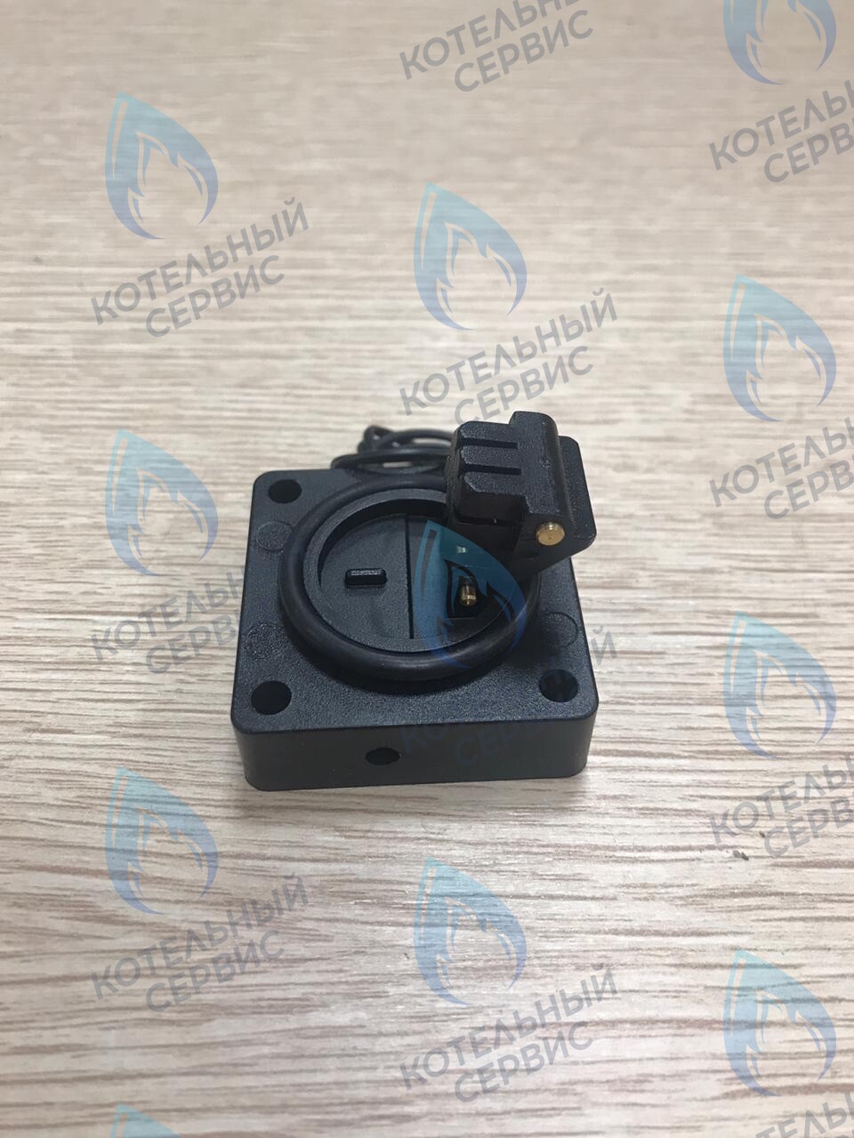 FS009 Датчик протока ARISTON UNO (995948) VIESSMAN (7822762) в Москве