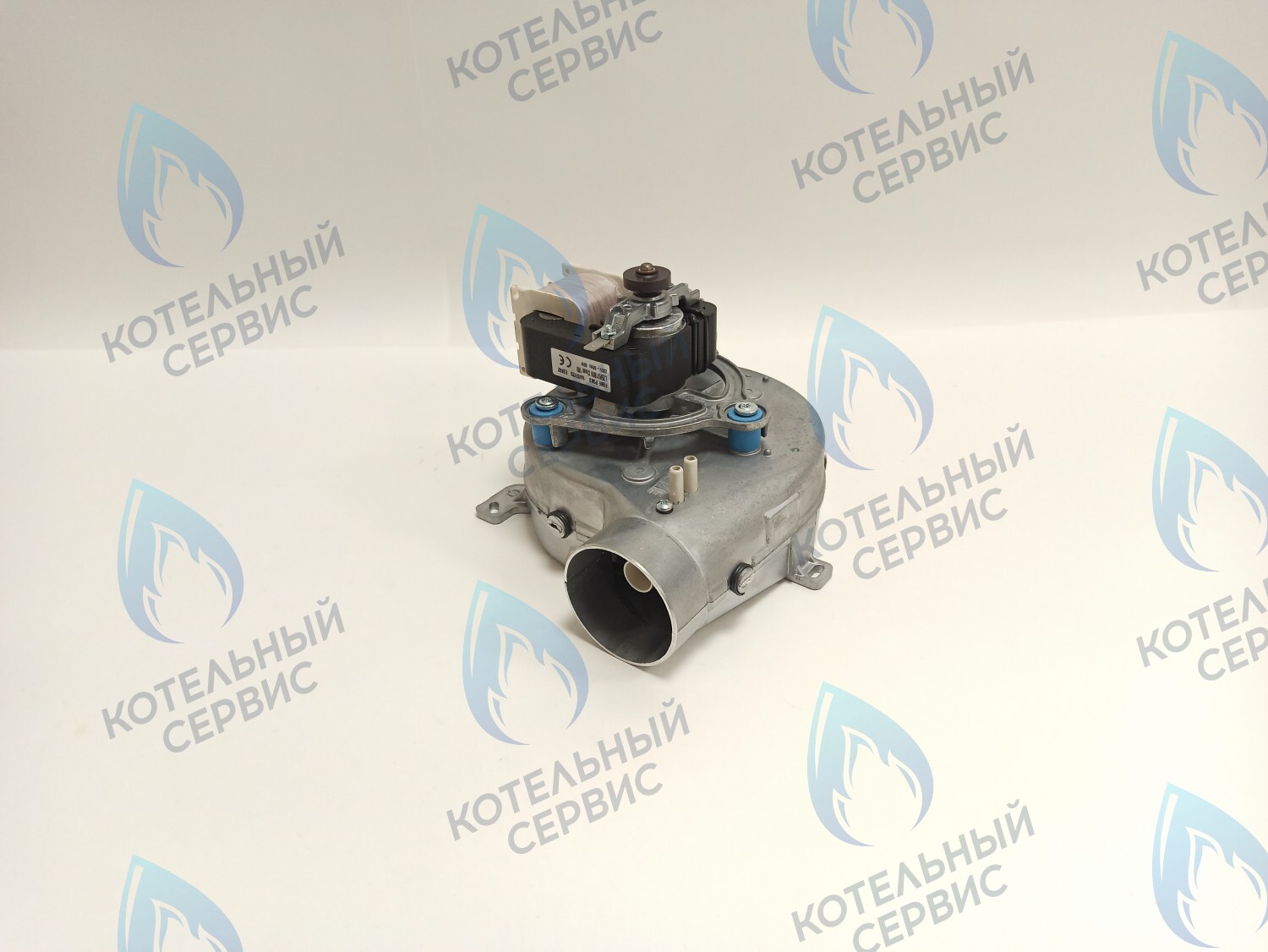 AF003-60W-F-02 Вентилятор 60W VIESSMANN VITOPEND 100 на котлы 24-30 кВт (7858291, 7829879) в Москве